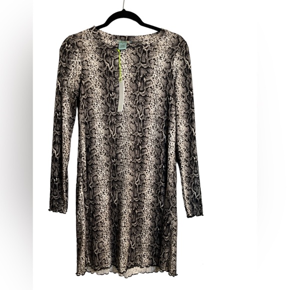 Good Luck Gem | Snake Print Long Sleeve Ribbed Dress NWT Size Small - Picture 1 of 6